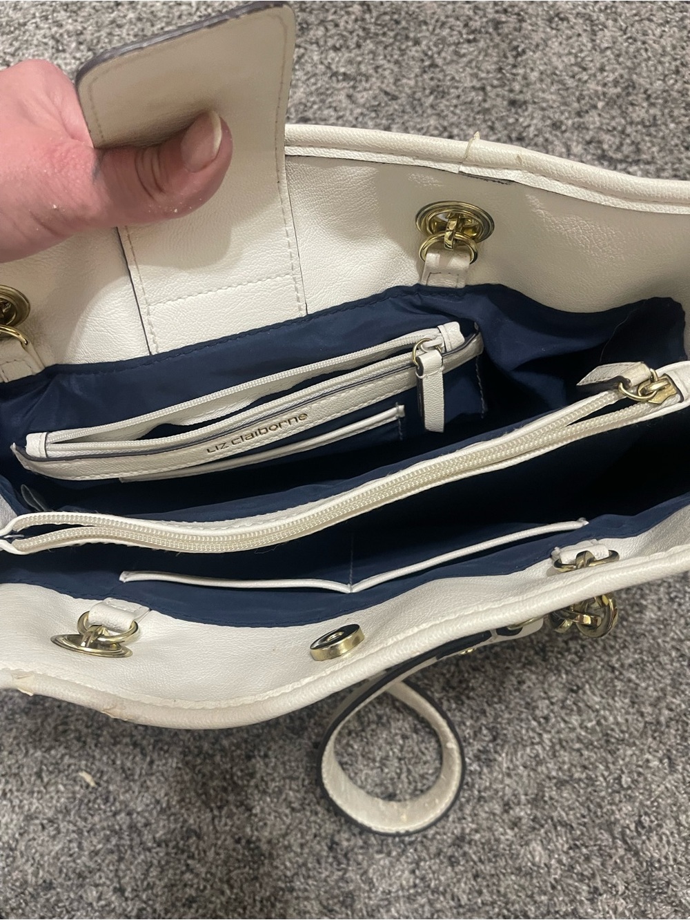 Liz Claiborne Navy Floral Shoulder Bag with White Trim and Gold Hardware - Picture 6 of 6